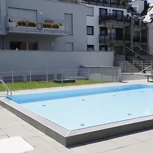 Apartment Yellow Flower With Pool - 5 Min To, Wien