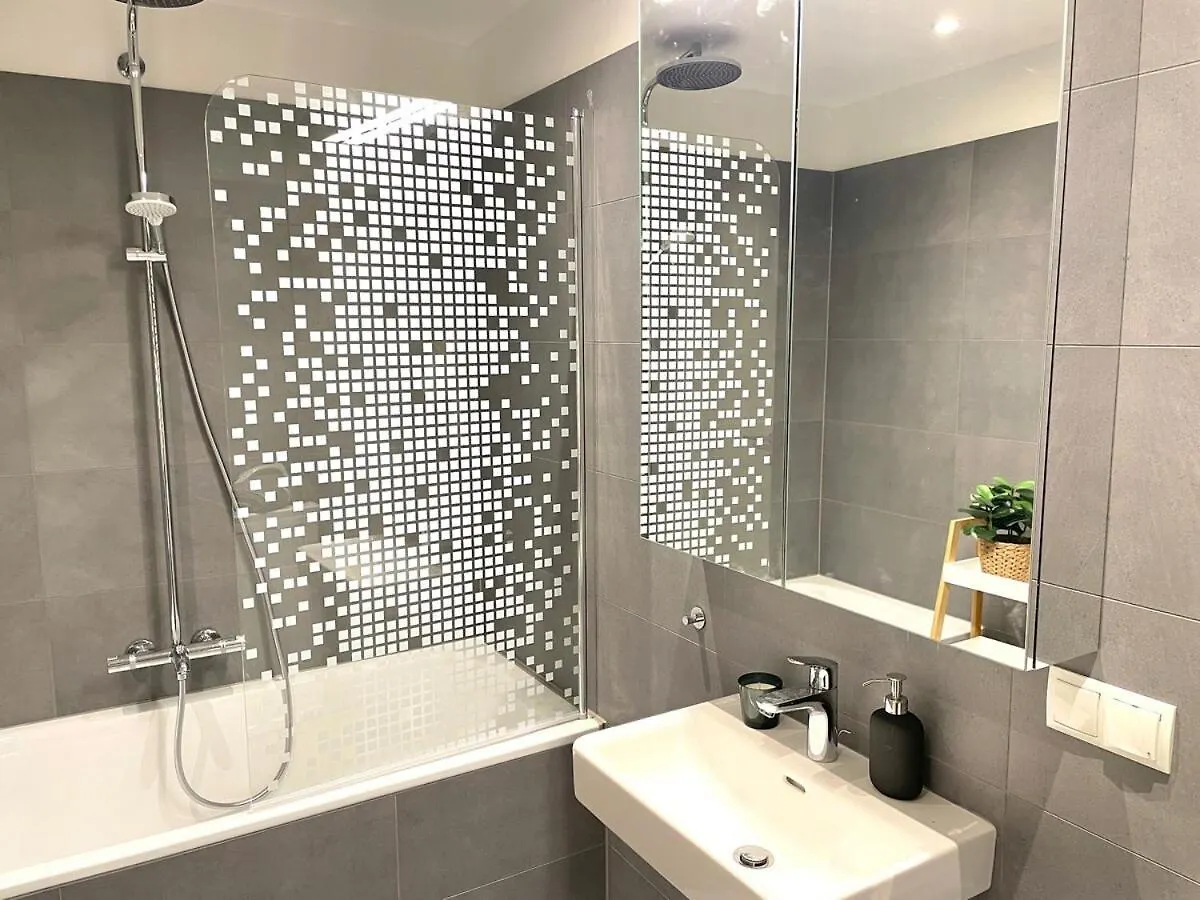 Rooftop Modern Apartment With Free Parking Vienna Austria