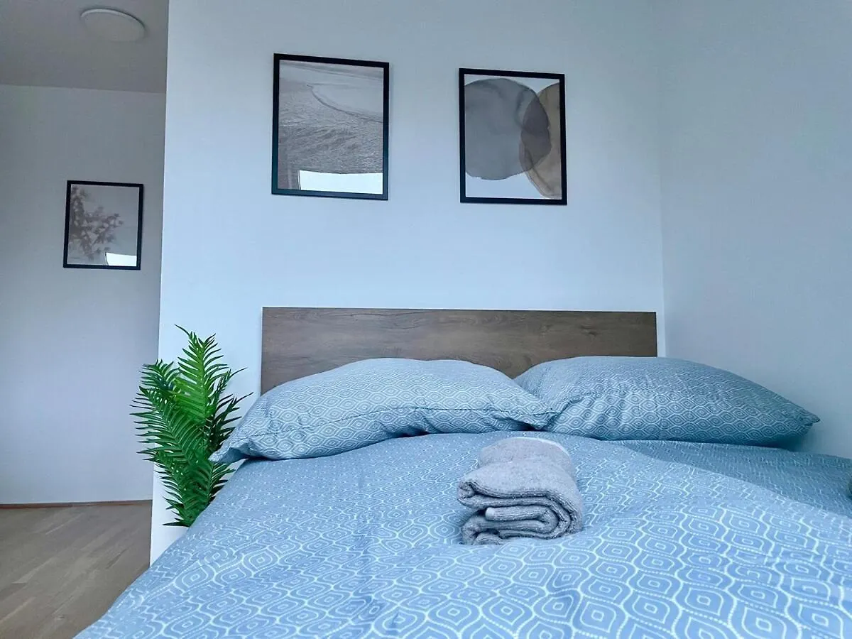 Rooftop Modern Apartment With Free Parking Vienna