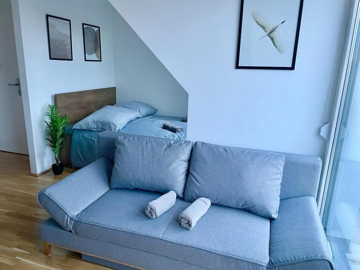 Rooftop Modern Apartment With Free Parking Vienna Austria